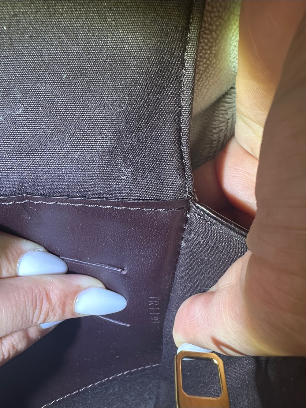 Louis Vuitton Vernis Shoulder Bag - Picture 7 of 8